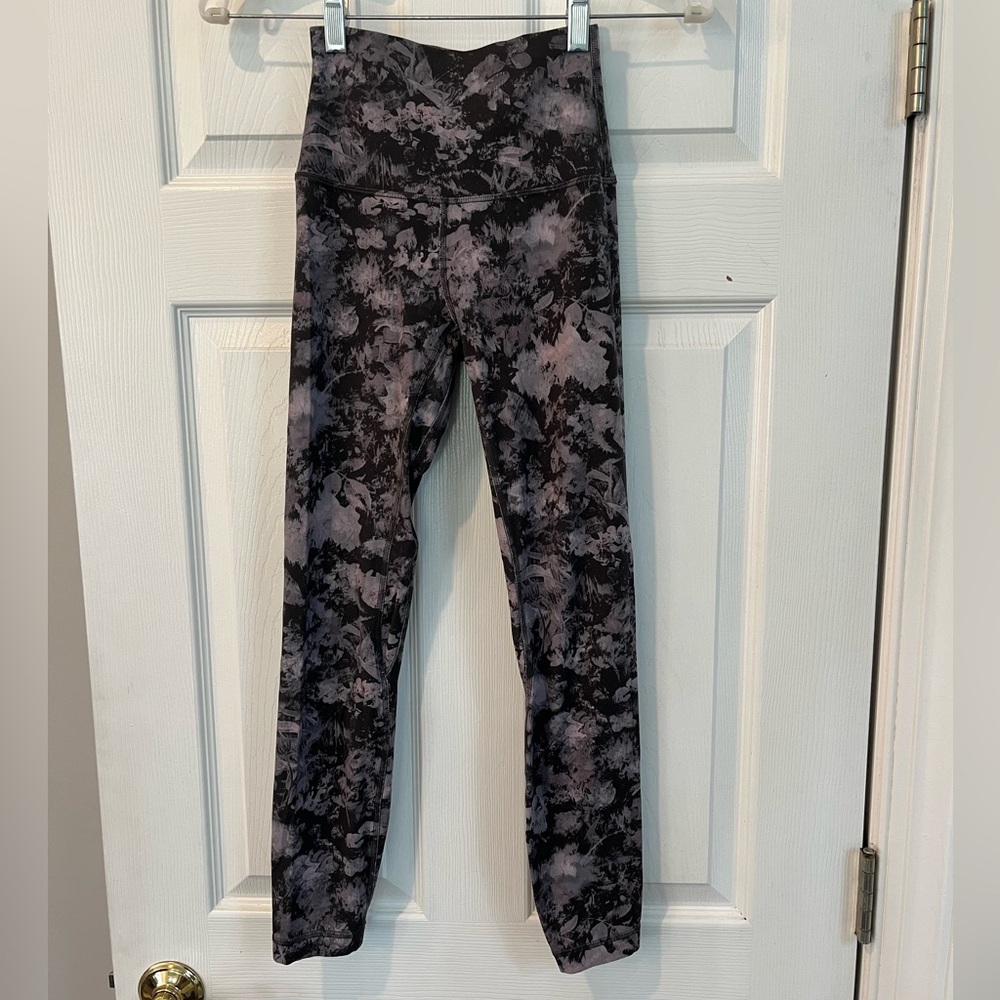 lululemon athletica 25” Black and Gray Floral Patterned Leggings